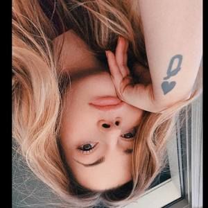 Meet your Posher, Cynthia